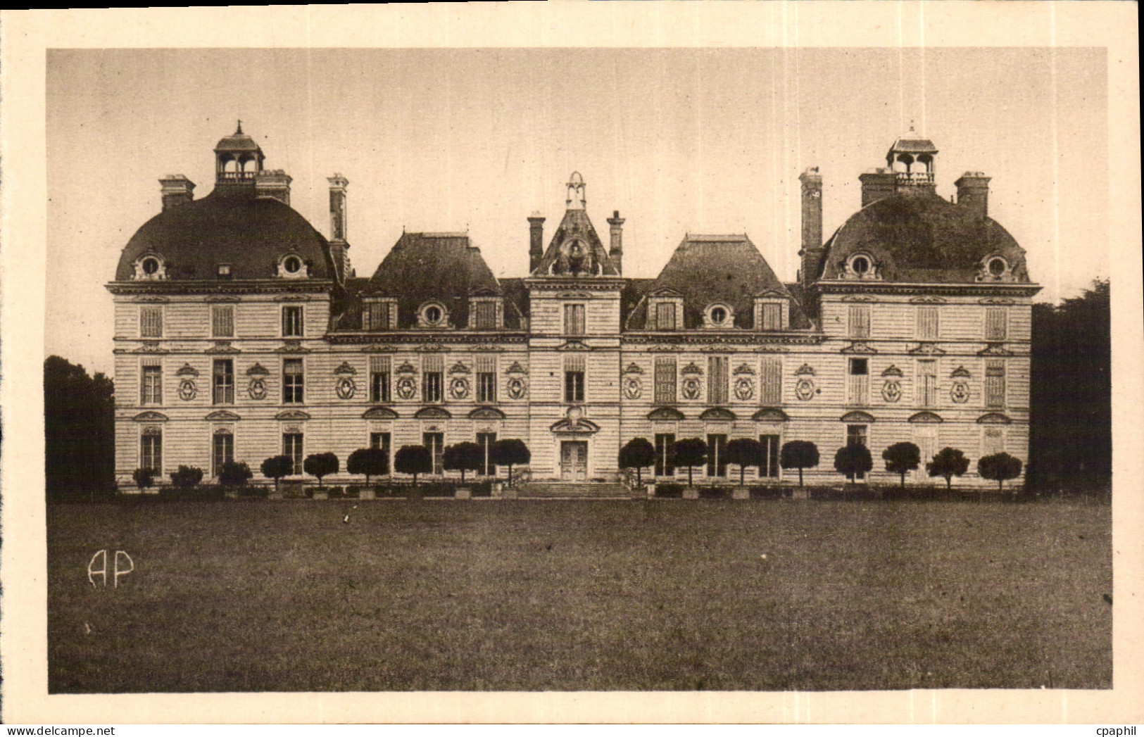 CPA Cheverny Le Chateau Commenceau