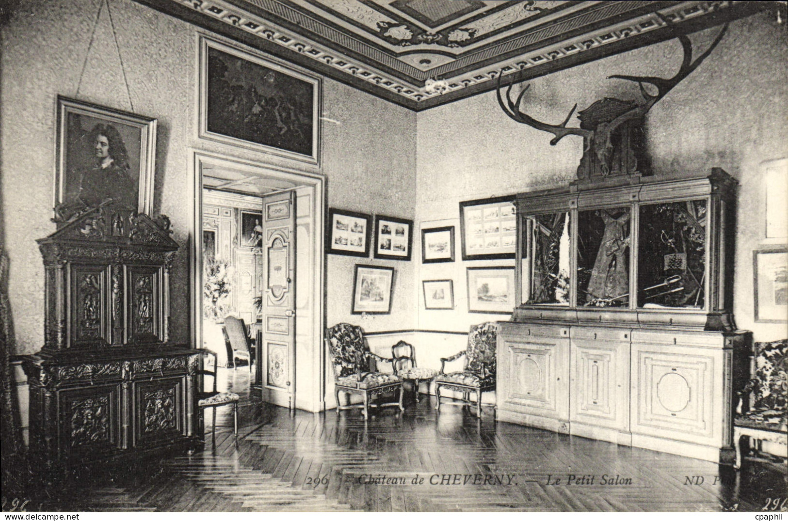 CPA Cheverny Le Petit Salon
