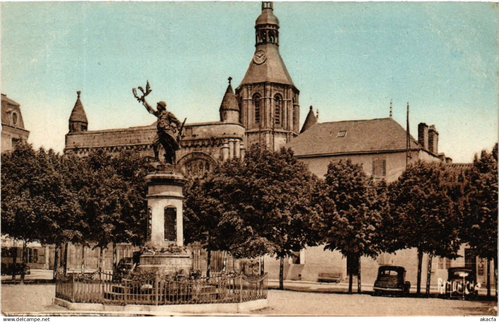 CPA CIVRAY - Place d'Armes (650644)