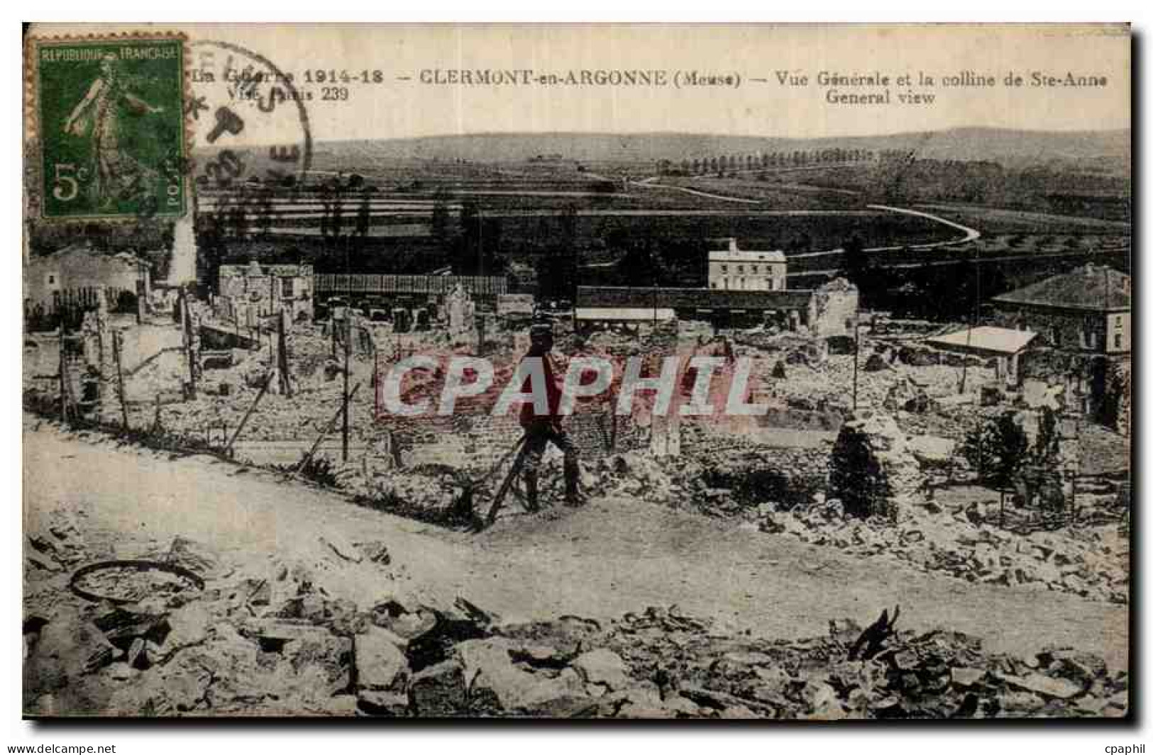 CPA Clermont en Argonne Vue generale et la colline Ste Anne