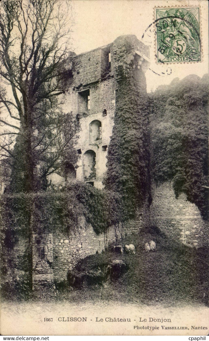 CPA Clisson Le chateau Le donjon