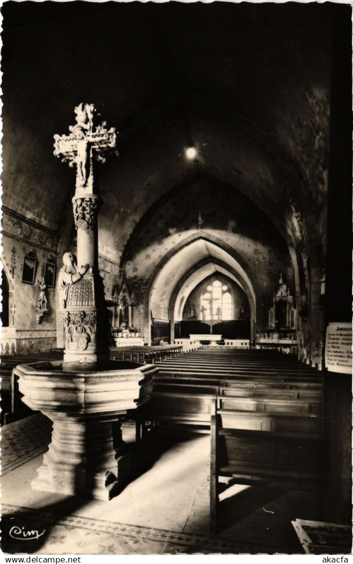 CPA CLUSES - L'Église et le Benitier (691174)