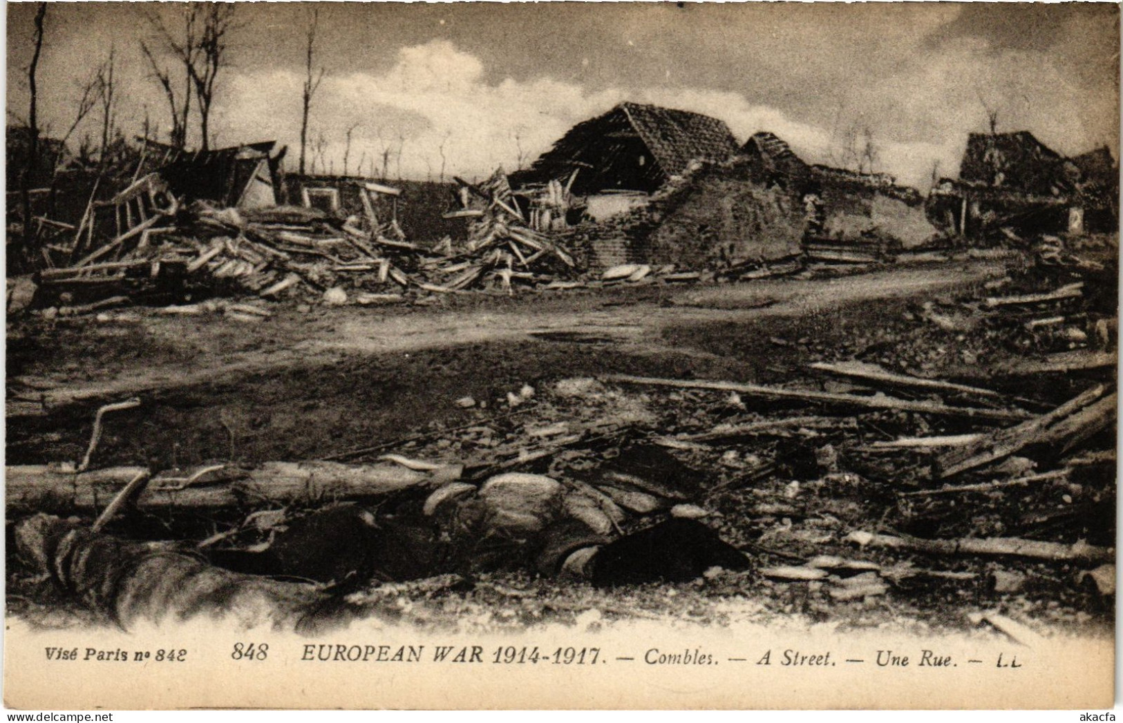 CPA Combles une rue (1498868)