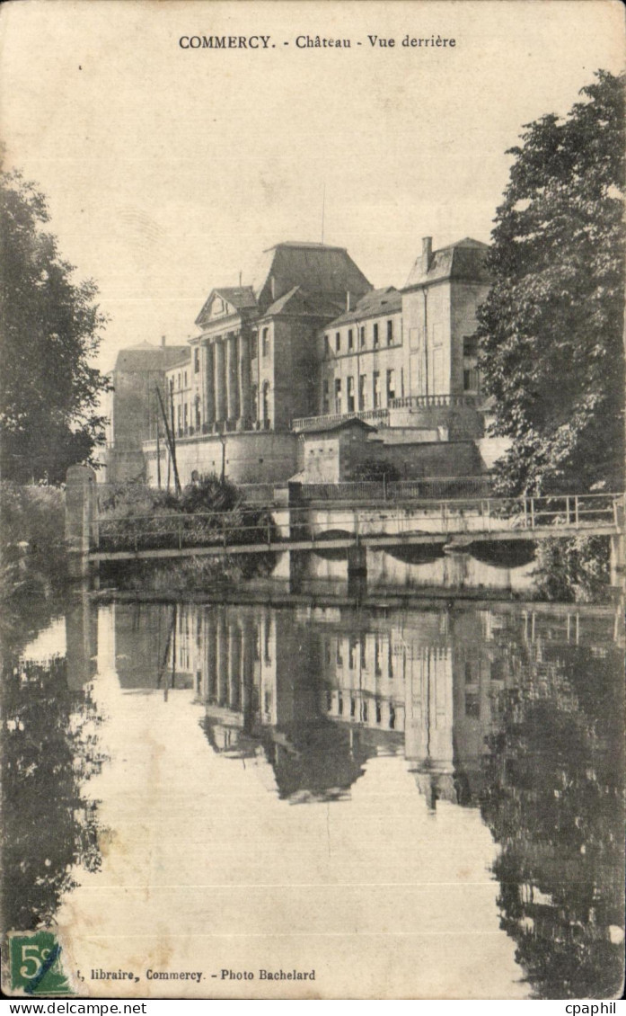 CPA Commercy Chateau Vue deriere libraire Commercy Photo Bachelard