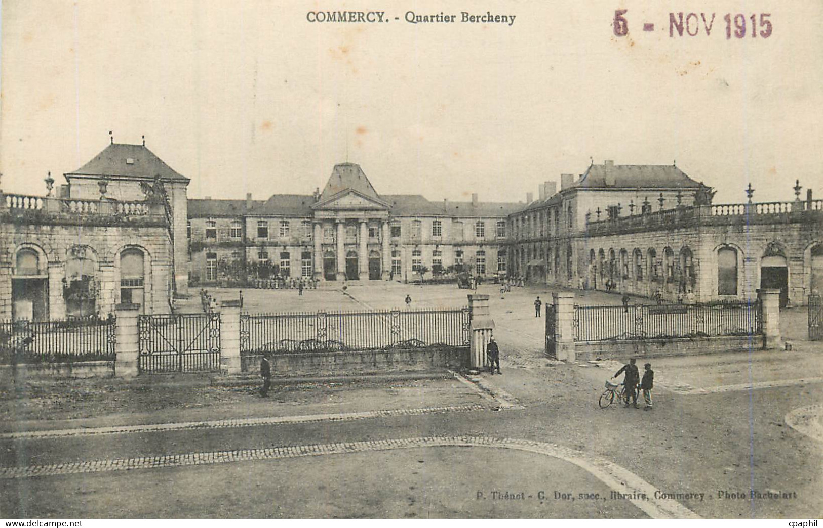 CPA Commercy quartier bercheny Militaria