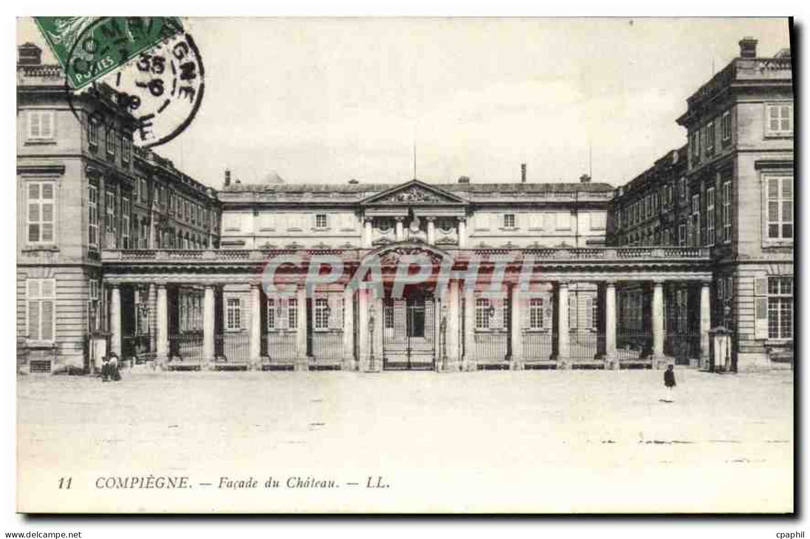 CPA Compiegne Facade du Chateau