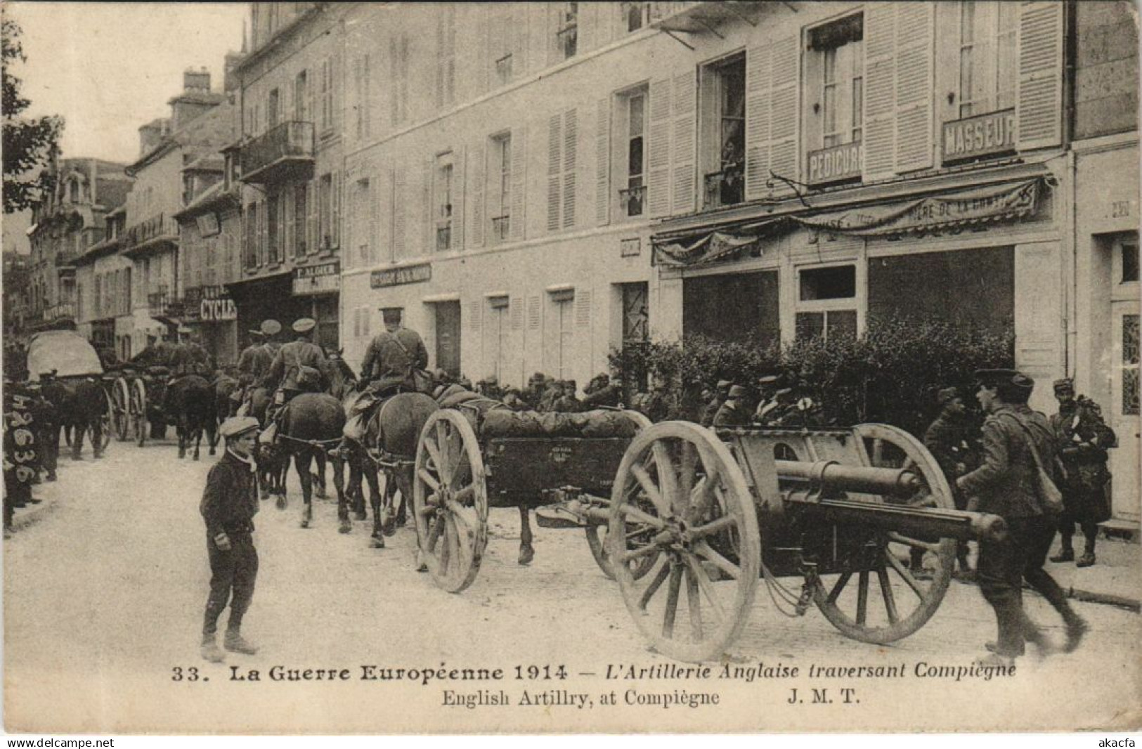 CPA COMPIEGNE L'Artillerie Anglaise Traversant Compiegne (1208262)