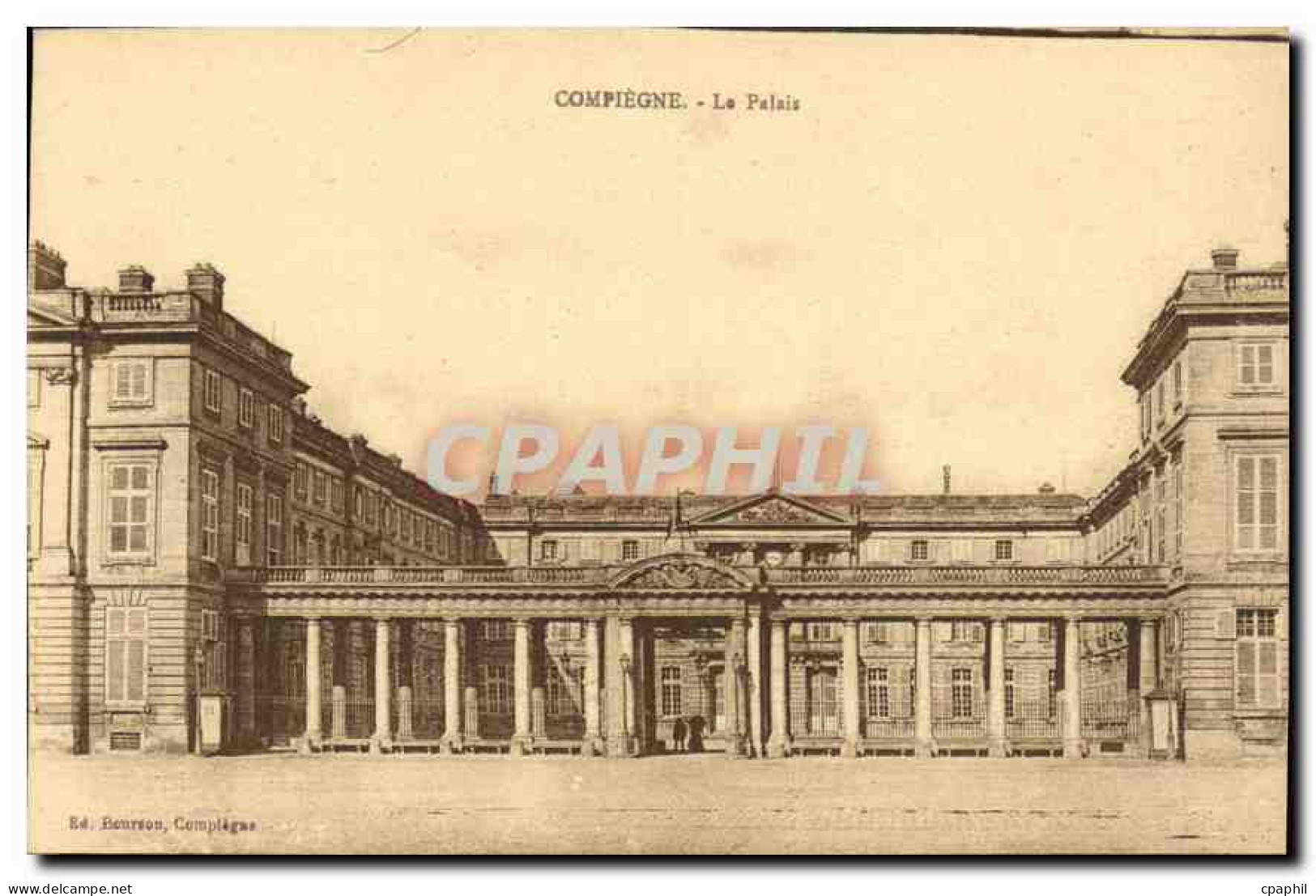 CPA Compiegne le Palais