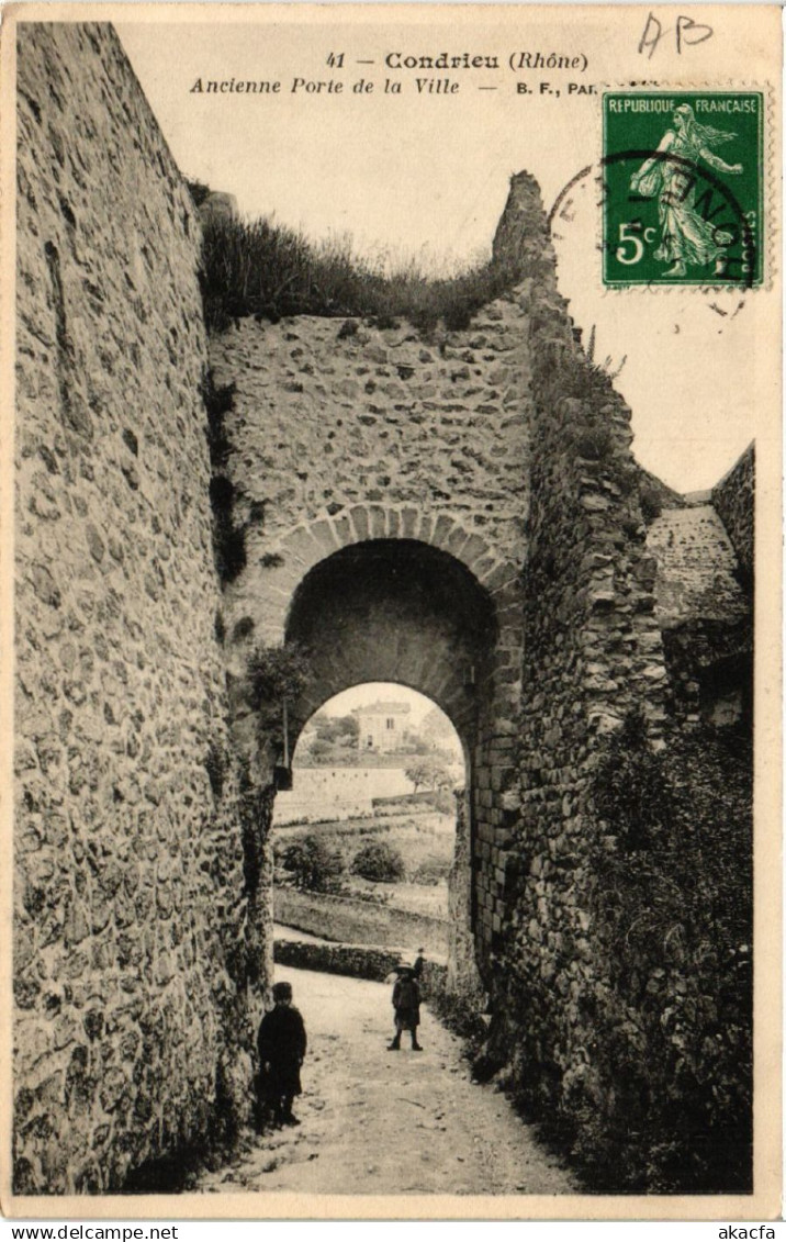 CPA CONDRIEU - Ancienne Porte de la Ville (450602)