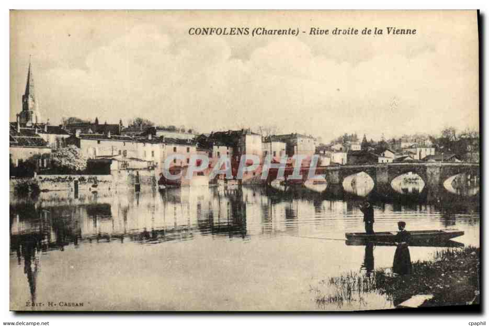 CPA Confolens Rive droite de la Vienne Pecheur Peche