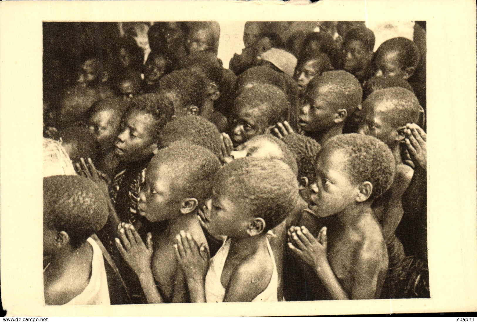 CPA Congo Francais Enfants Chretiens en Priere