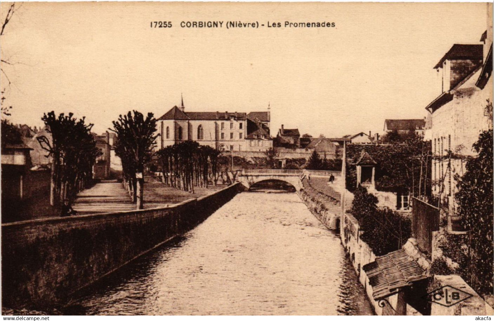 CPA CORBIGNY - Les Promenades (518425)
