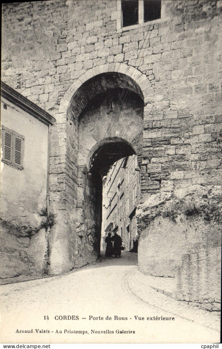 CPA Cordes Porte De Rous Vue Exterieur