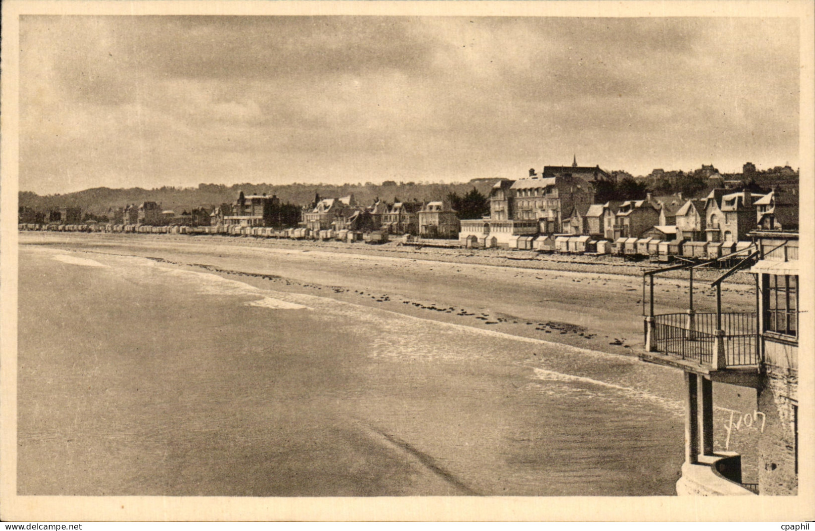 CPA Cote Demeraude Saint Cast La Plage
