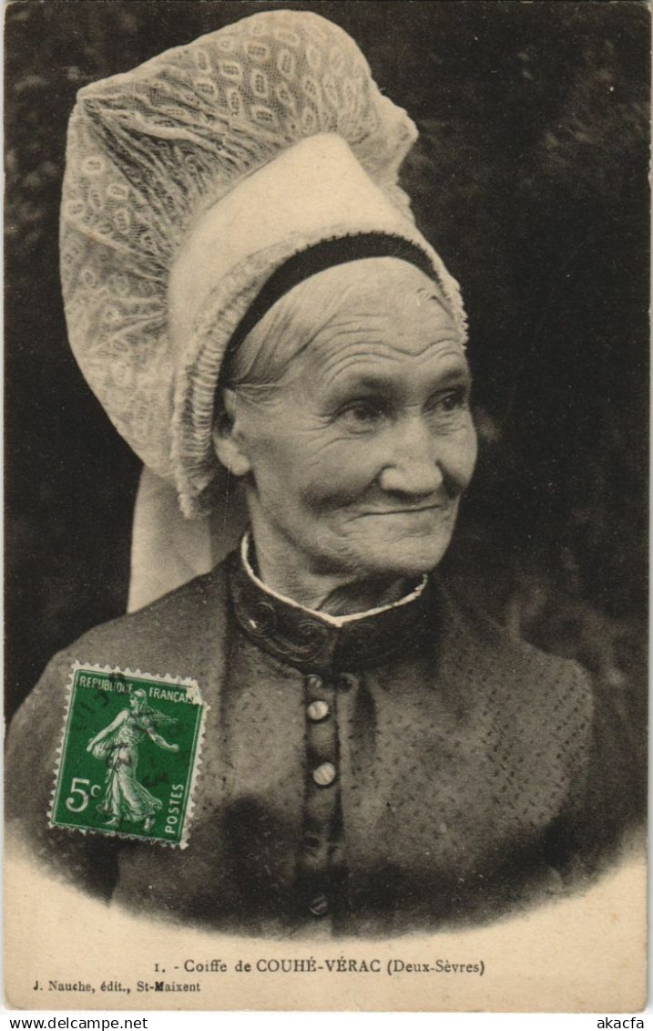 CPA COUHE COUHE-VERAC - Coiffe de Couhe-Verac (1141227)