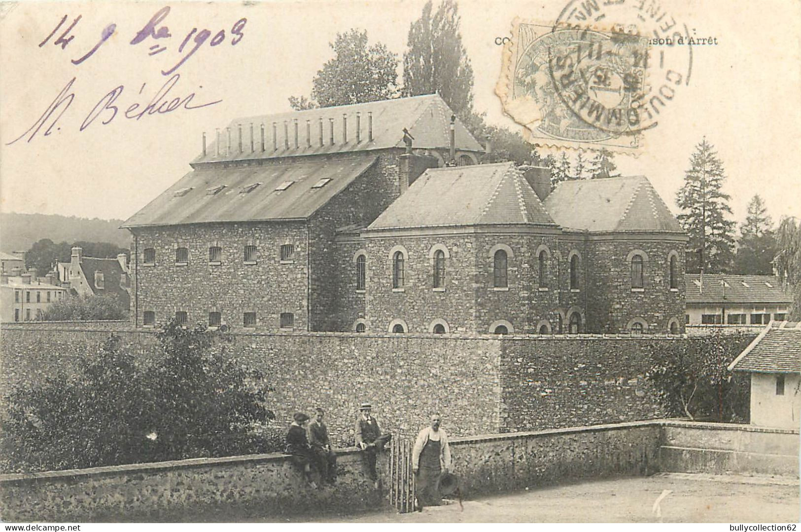 CPA Coulommiers 77/121