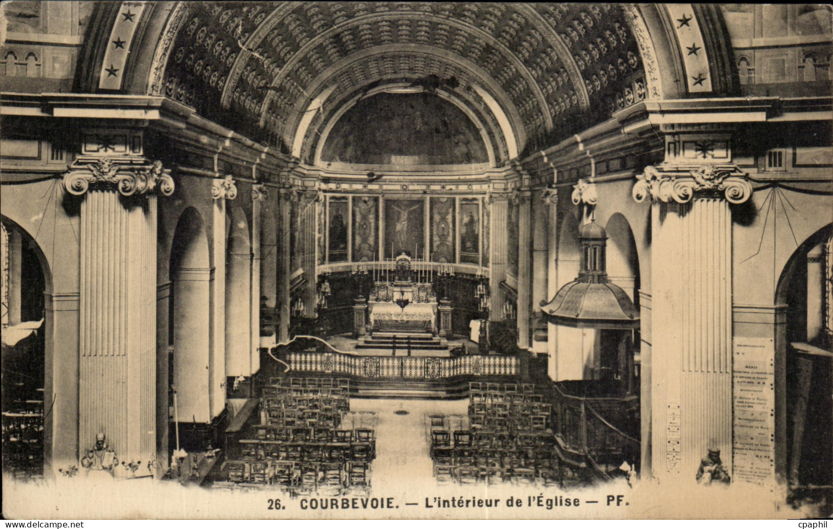 CPA Courbevoie L'Interieur De l'Eglise