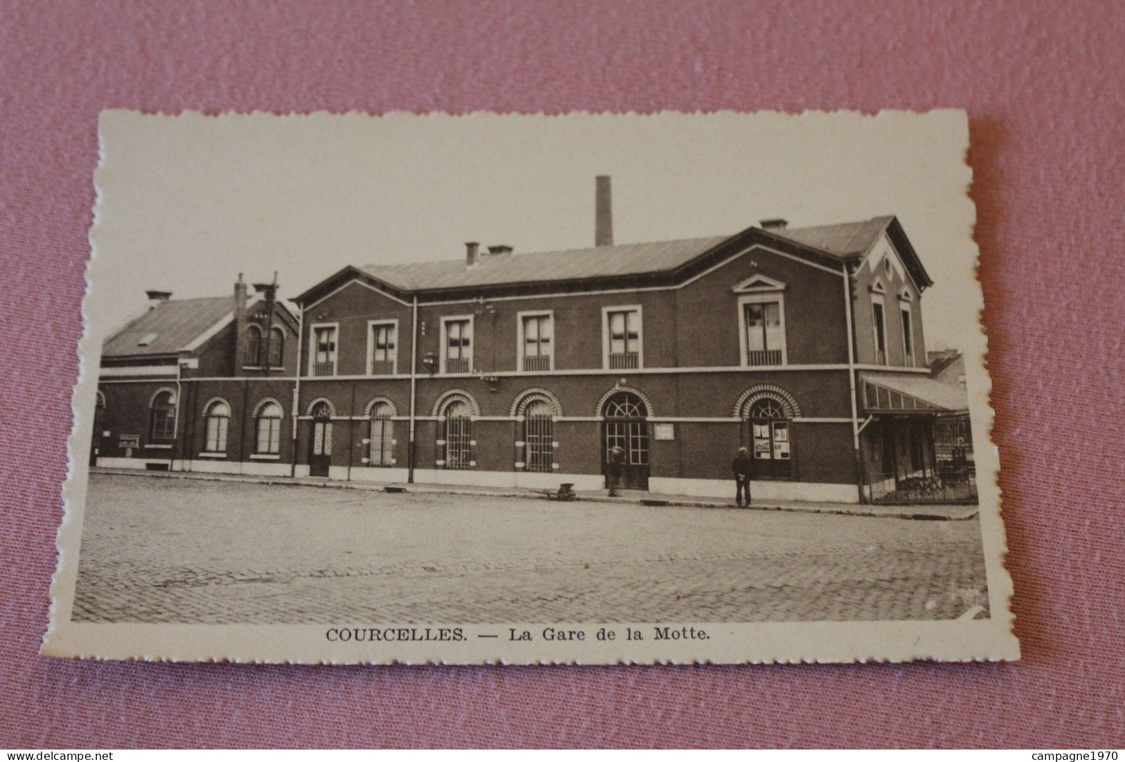 CPA - COURCELLES - LA GARE DE LA MOTTE ( STATION )