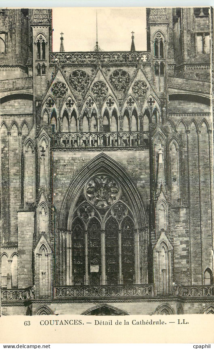 CPA Coutances Detail de la Cathedrale