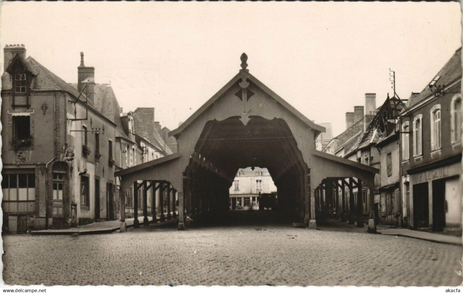 CPA CRAON - Les Halles (123302)