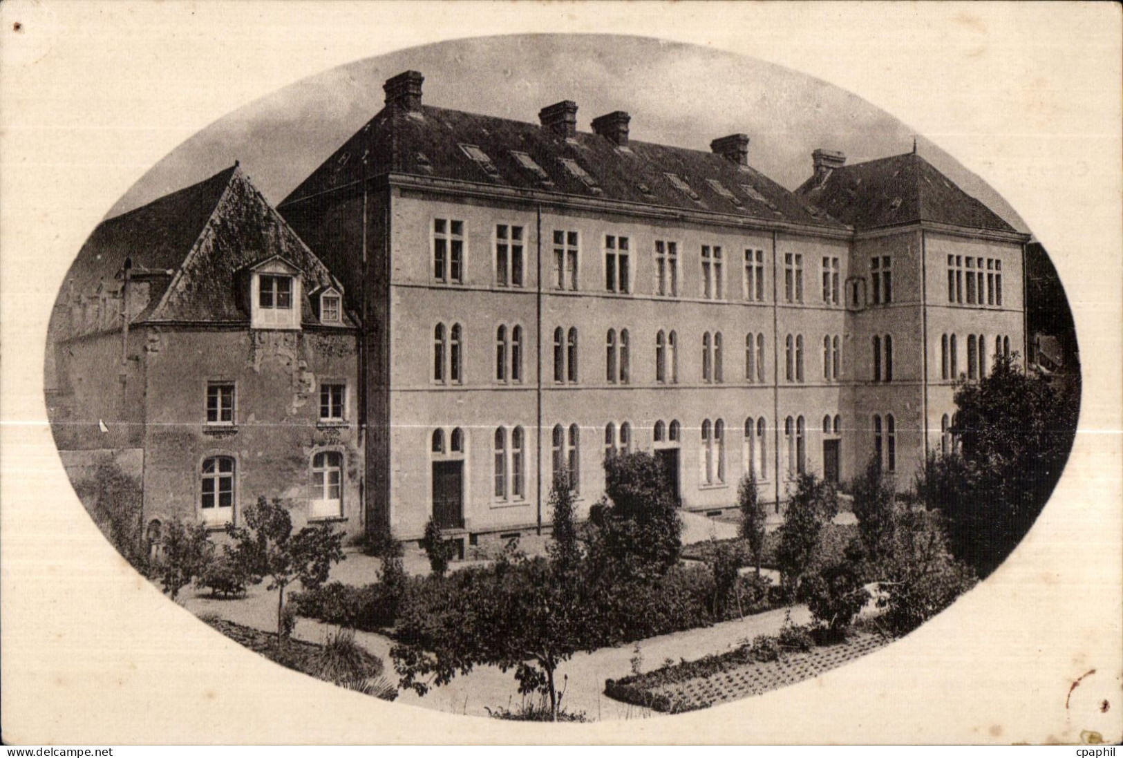 CPA Craon Monastere des Benedictines du Saint Sacrement Facade Sud