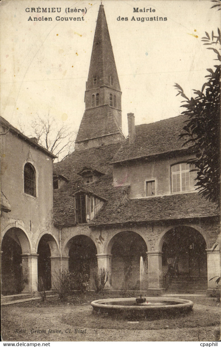 CPA Cremieu Ancien Couvent Mairie des Augustins