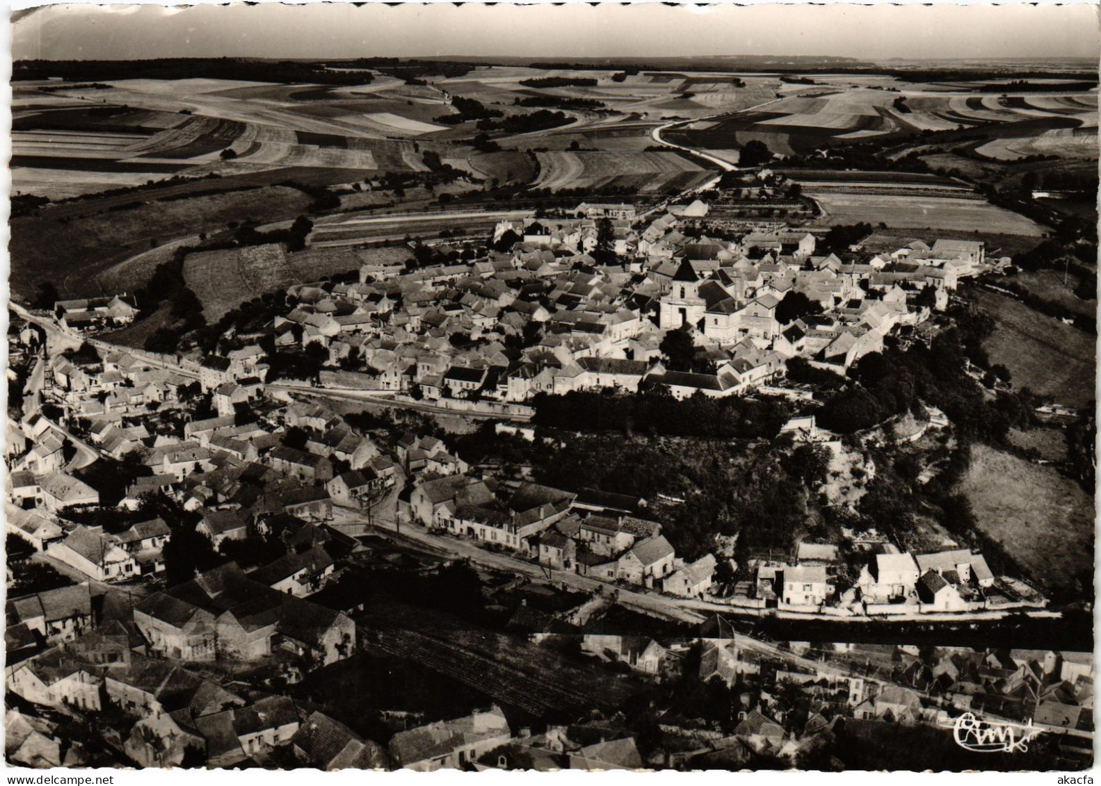 CPA Cruzy le Chatel vue generale (1478866)