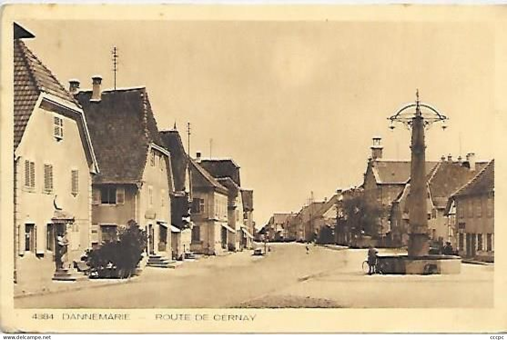 CPA Dannemarie Route de Cernay