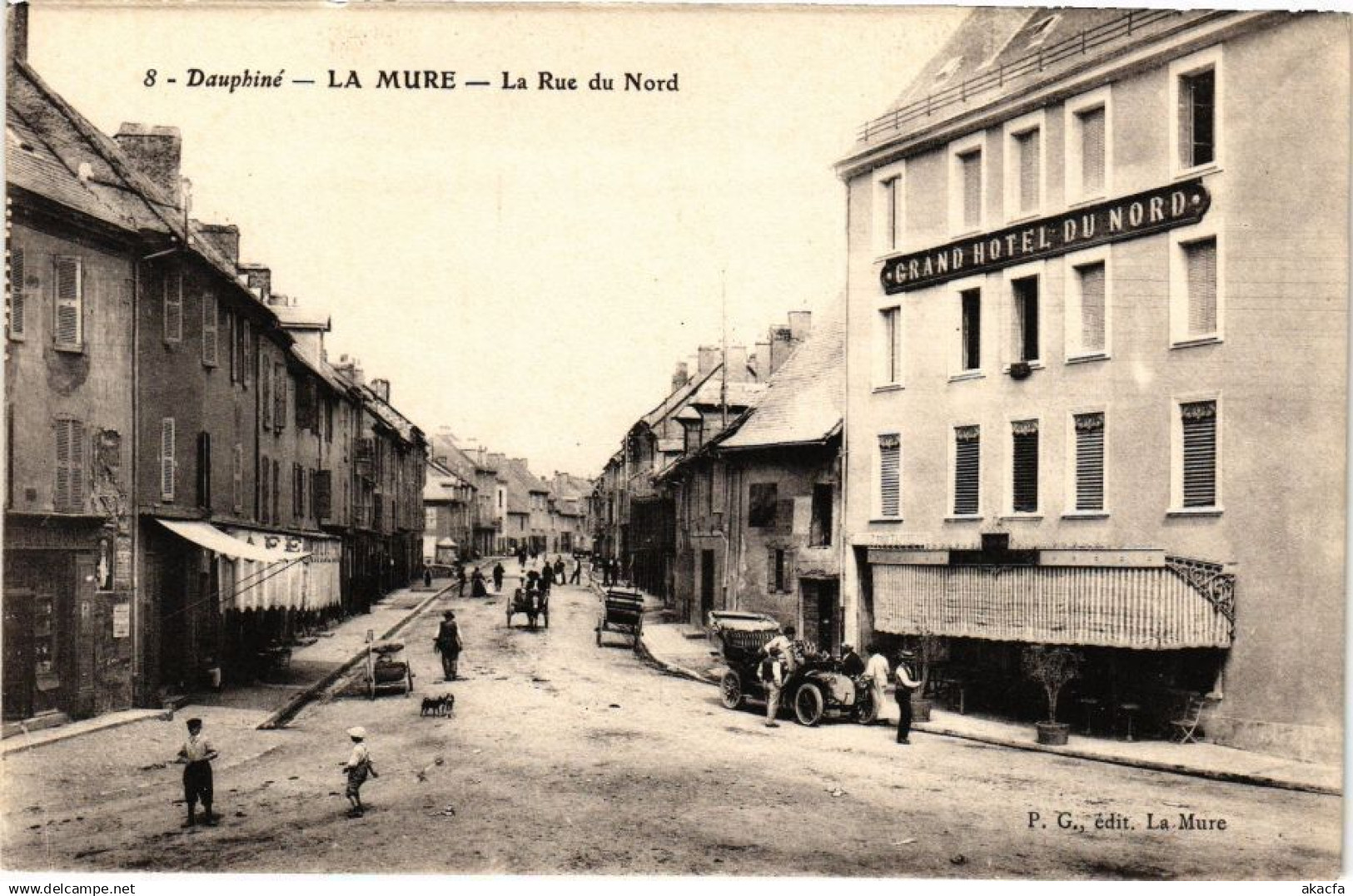 CPA Dauphiné - LA MURE - La Rue du Nord (296314)