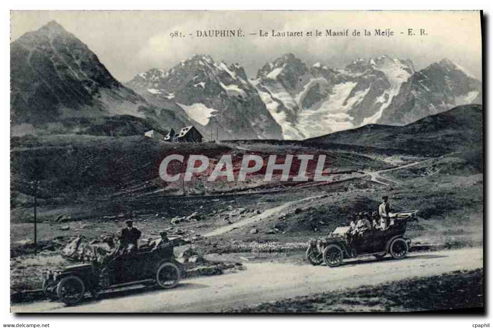 CPA Dauphine Le Lautaret et le Massif de la Meije Automobile