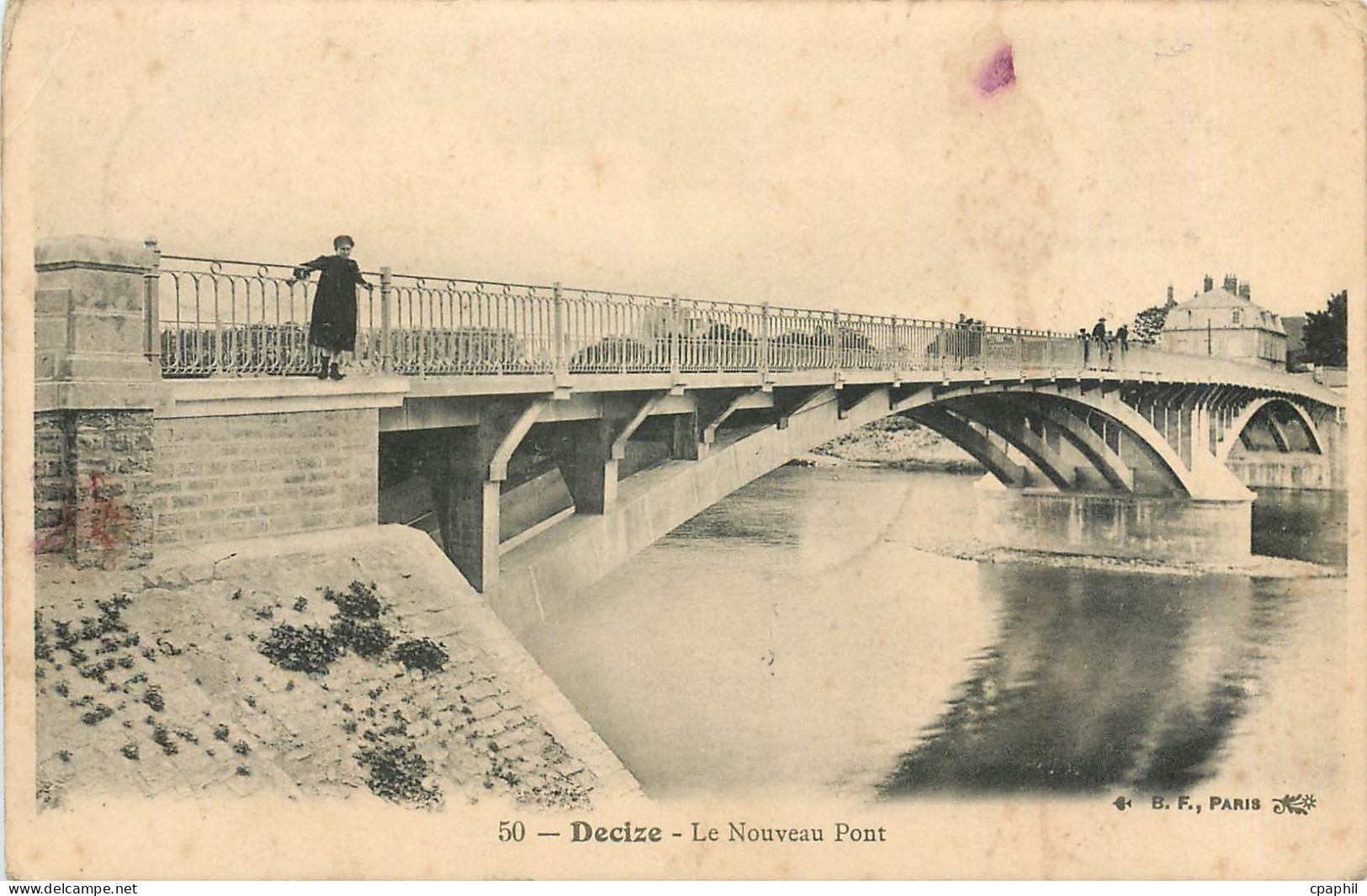 CPA Decize Le Nouveau Pont