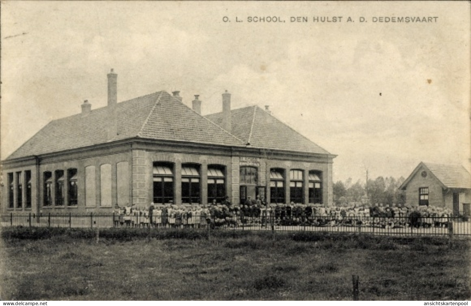 CPA Dedemsvaart Overijssel Niederlande, O. L. School, Den Hulst, viele Schüler versammelt