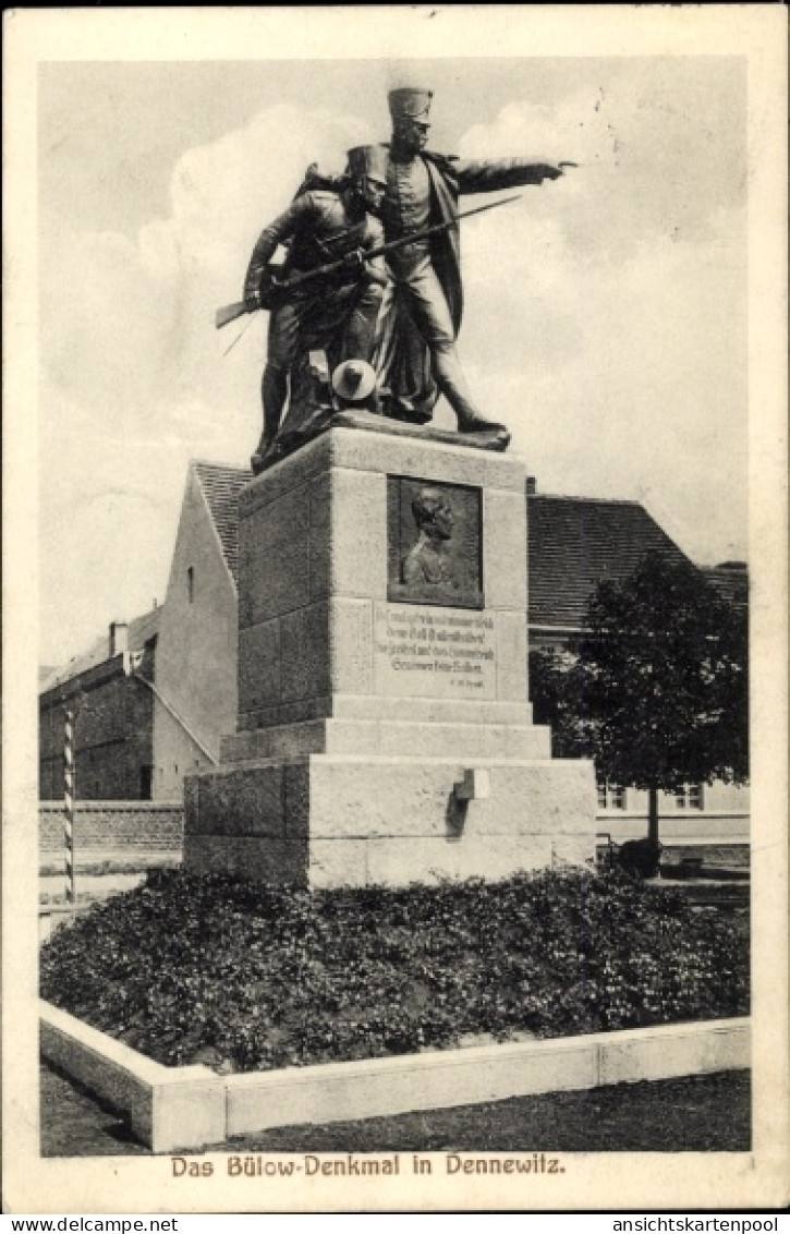 CPA Dennewitz Niedergörsdorf, Bülow Denkmal, Statue