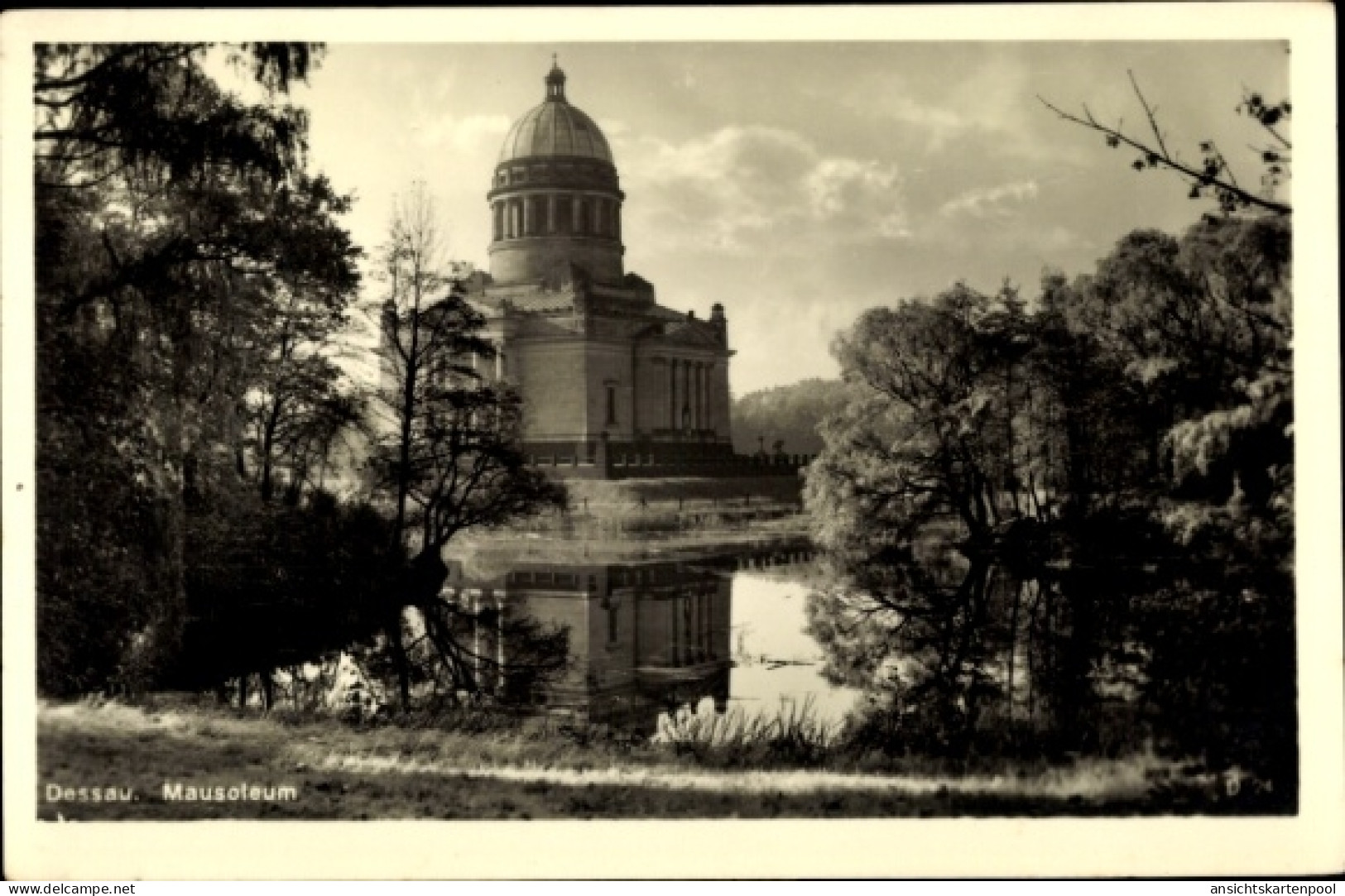 CPA Dessau in Saxe Anhalt, Mausoleum