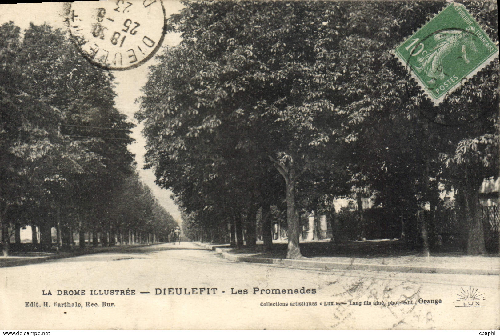 CPA Dieulefit Les Promenades
