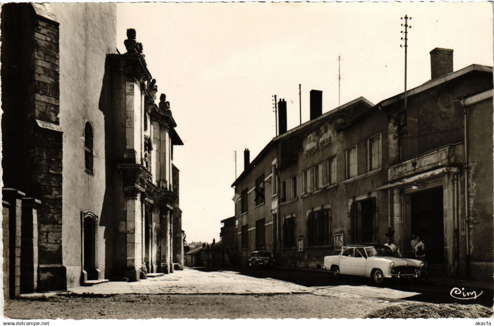CPA Dieulouard eglise et la Mairie (1469220)