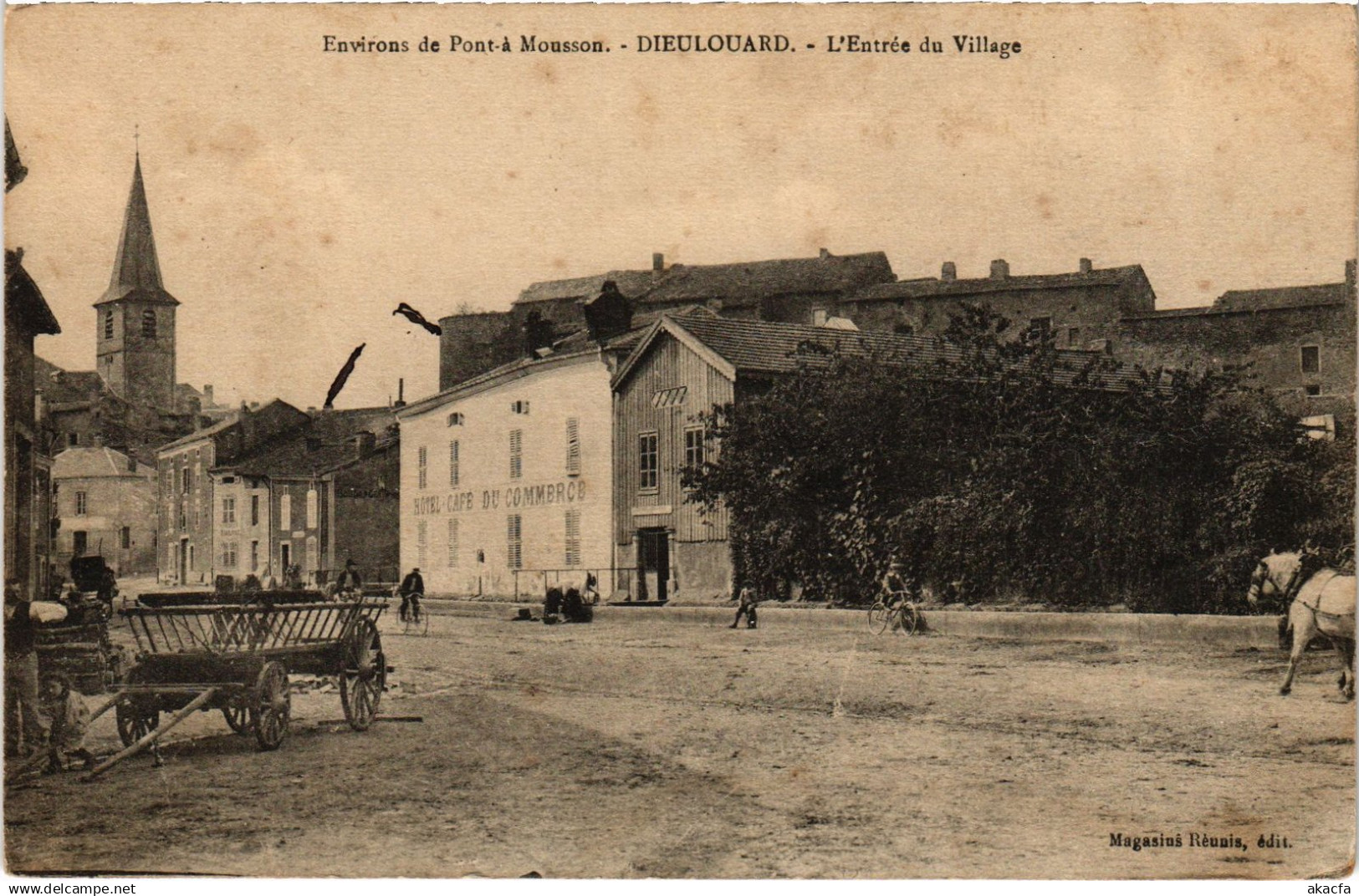 CPA Dieulouard entree du village (1467758)