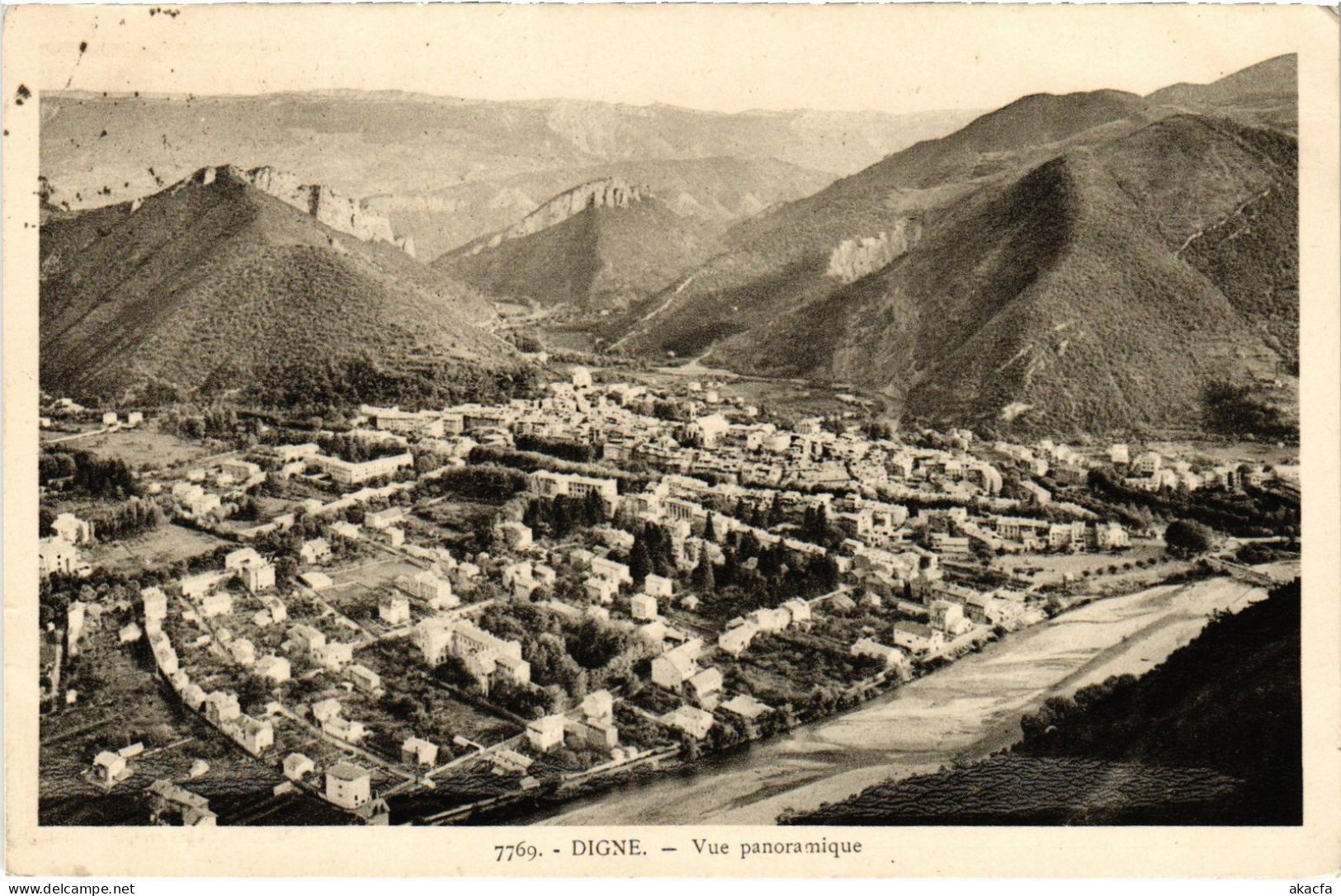 CPA Digne vue panoramique (1277433)