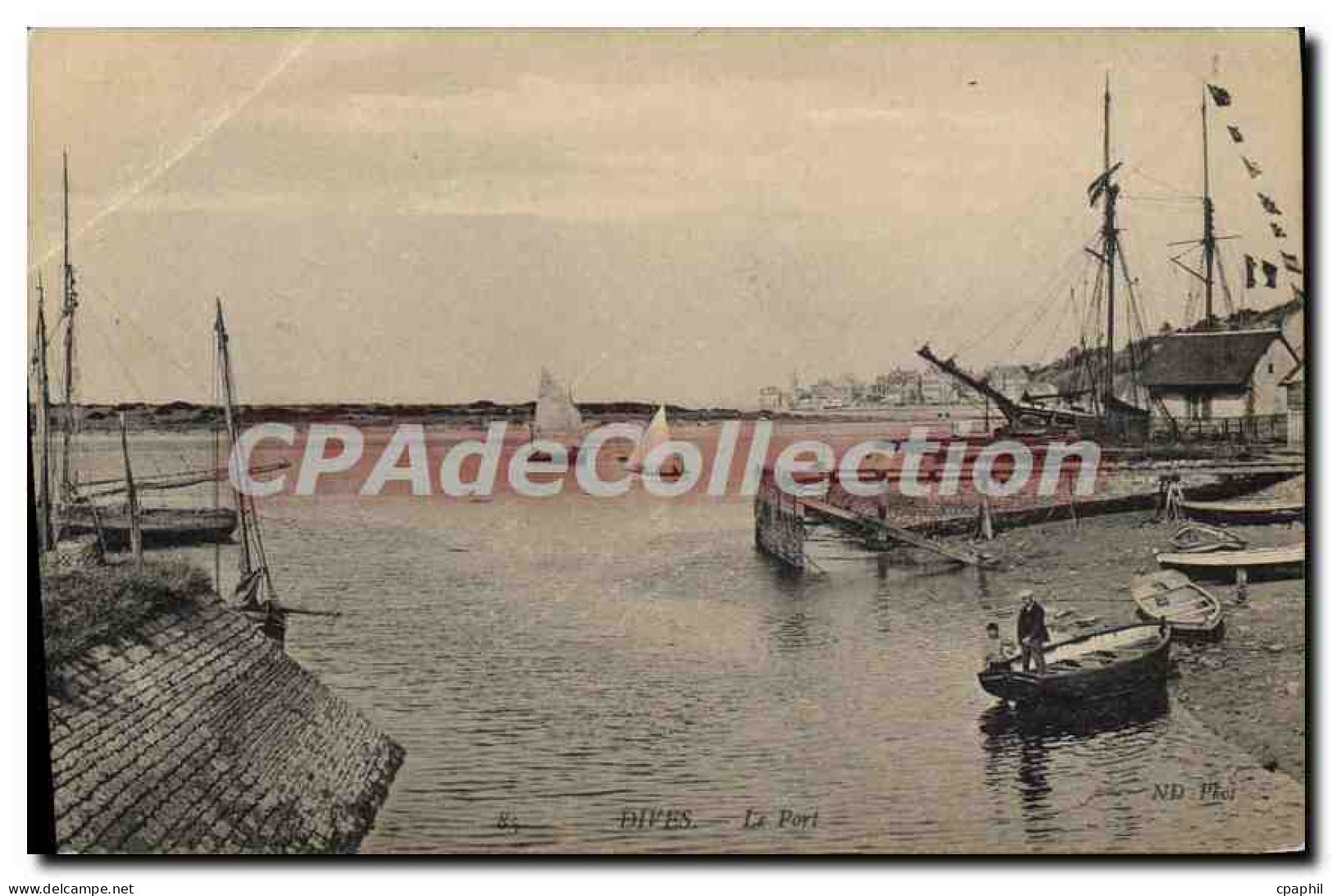CPA Dives Le Port