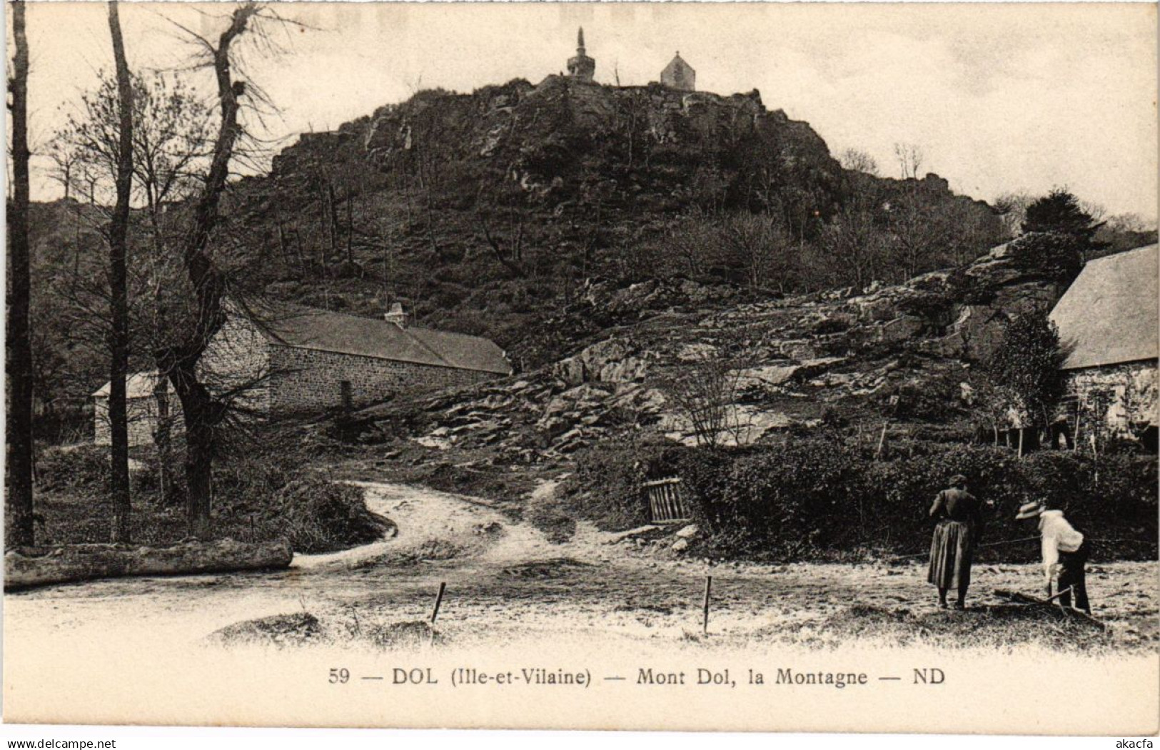 CPA Dol de Bretagne Mont Dol, la Montagne FRANCE (1015079)