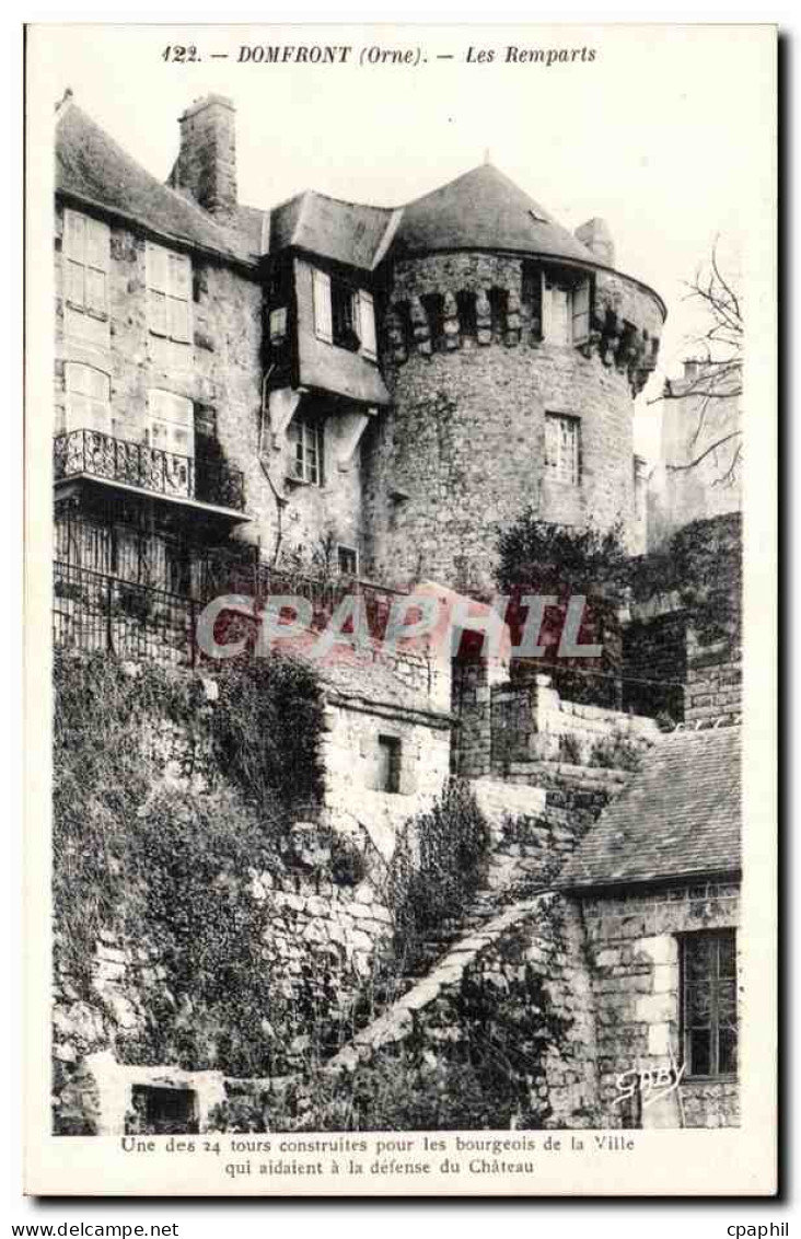 CPA Domfront (Orne) Les Remparts