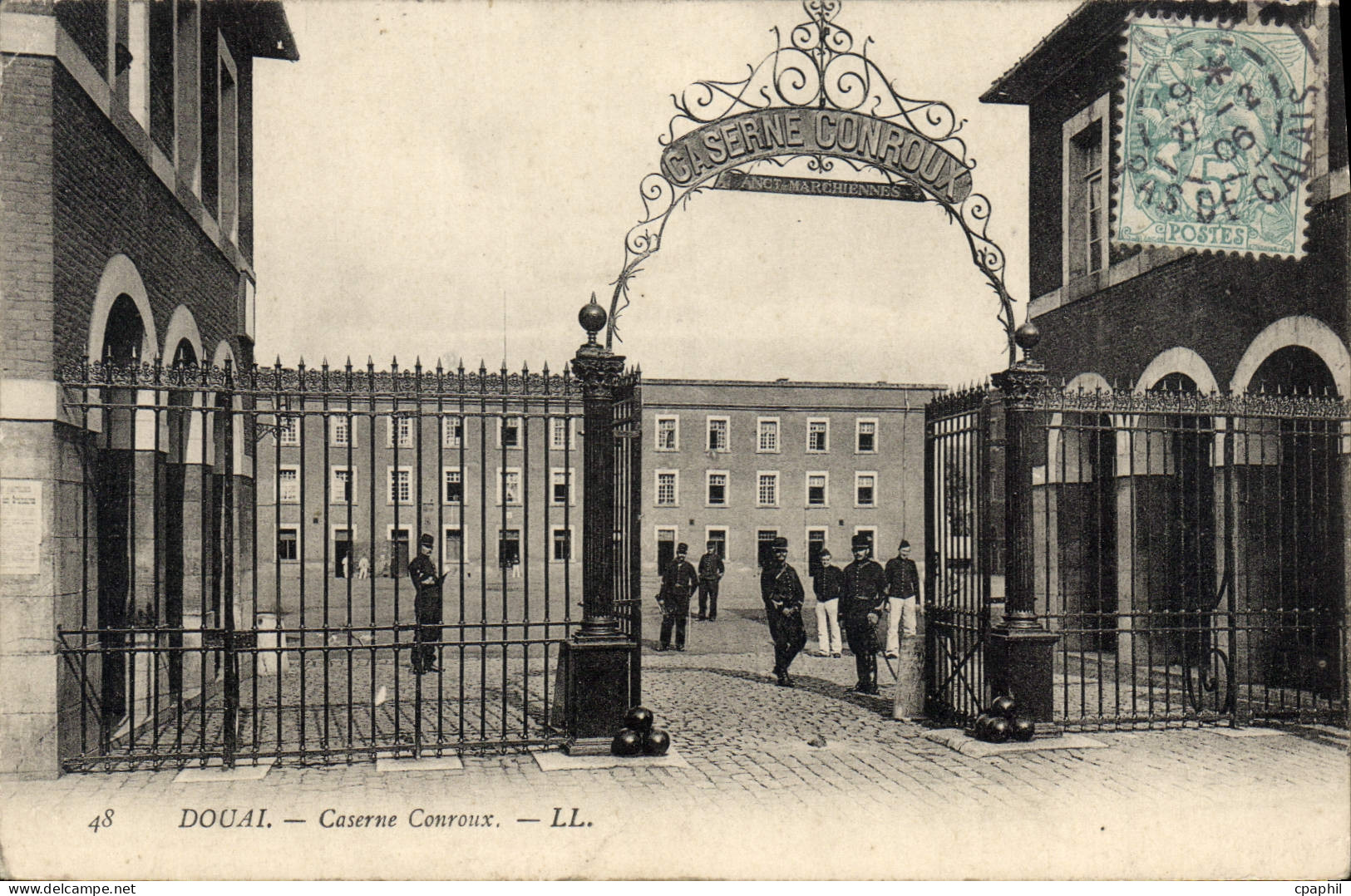 CPA Douai Caserne Conroux