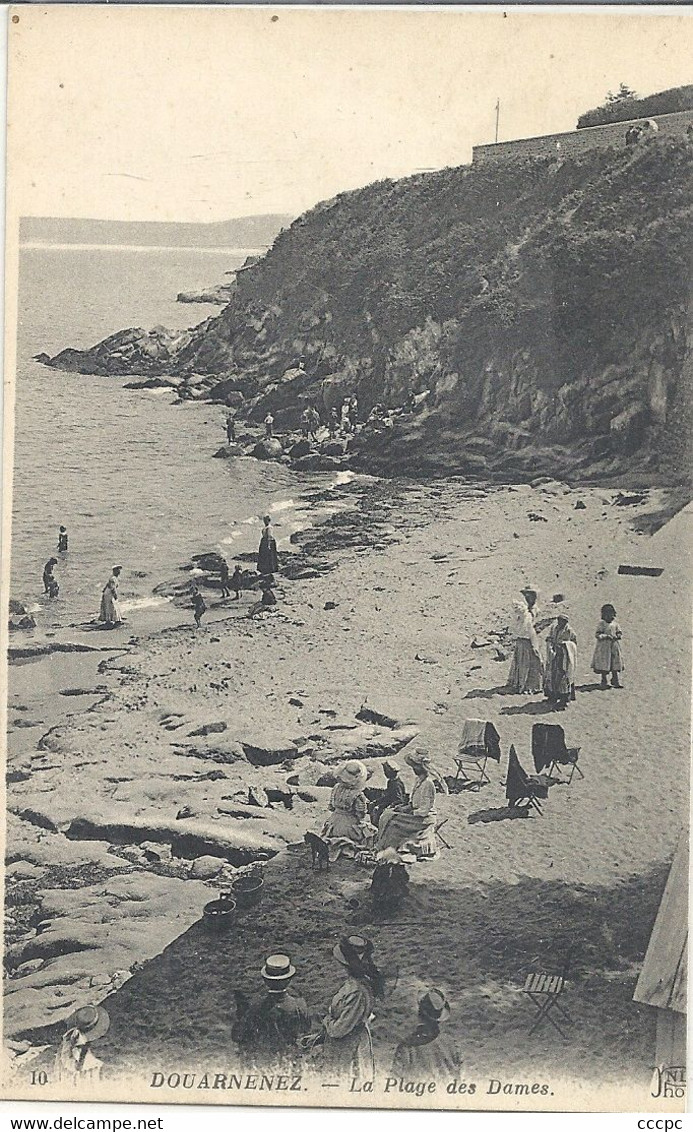 CPA Douarnenez La Plage des Dames
