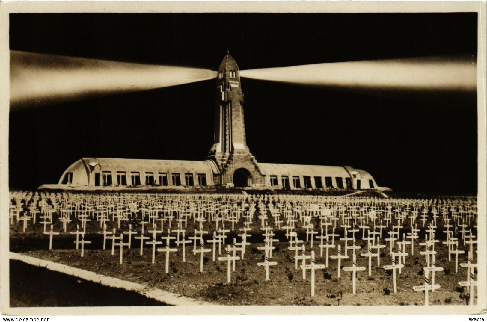 CPA Douaumont - Cimetiere National de Douaumont (1036648)