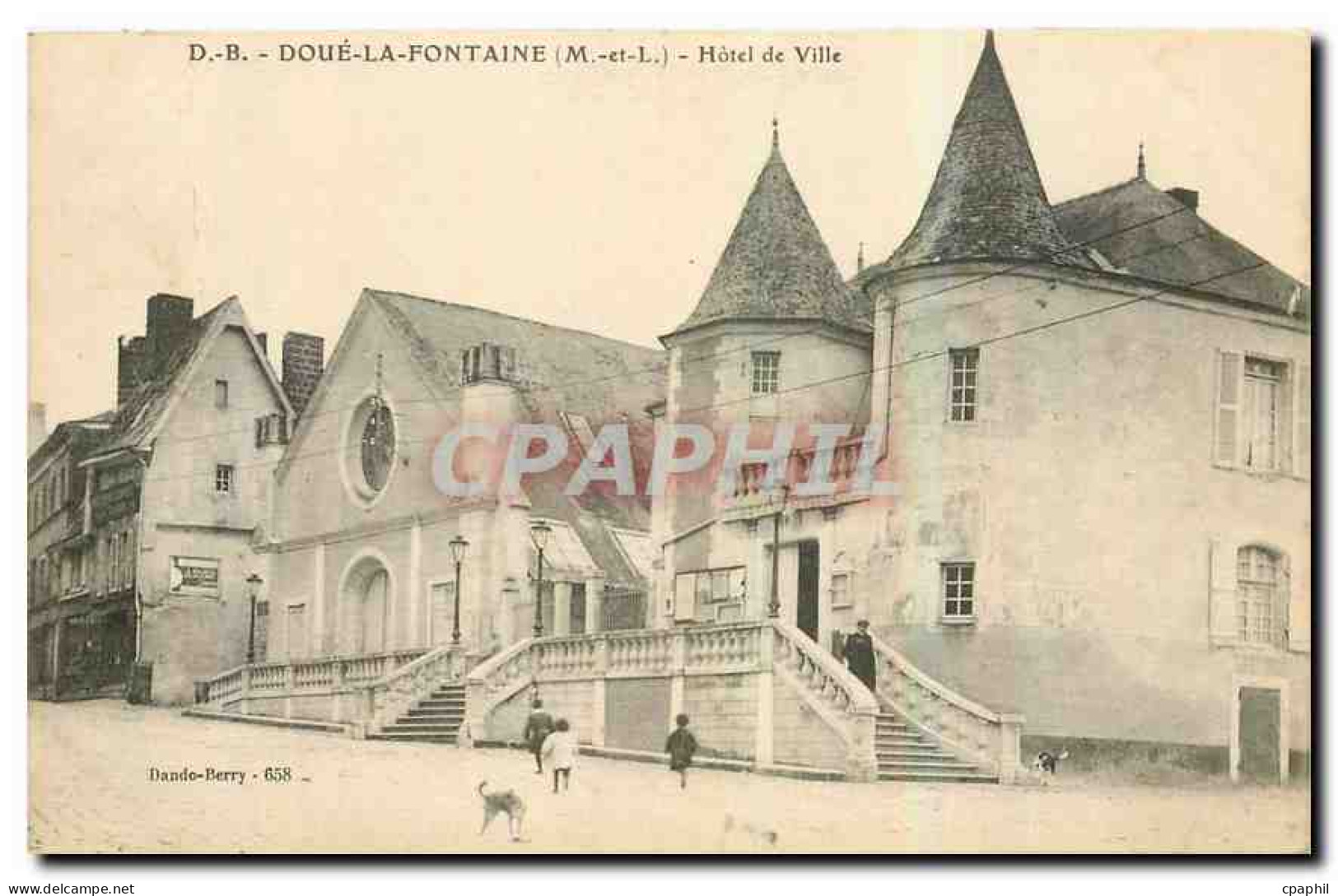 CPA Doue la Fontaine M et L Hotel de Ville