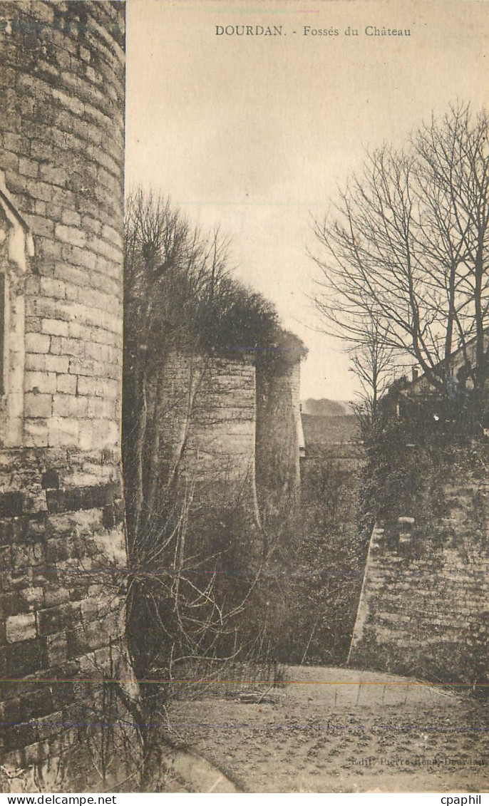 CPA Dourdan Fosse du Chateau