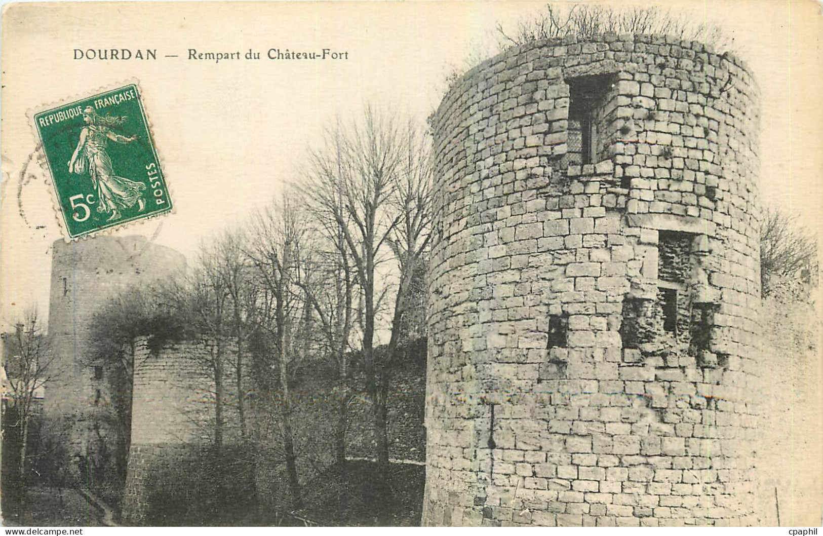 CPA Dourdan Rempart du Chateau Fort