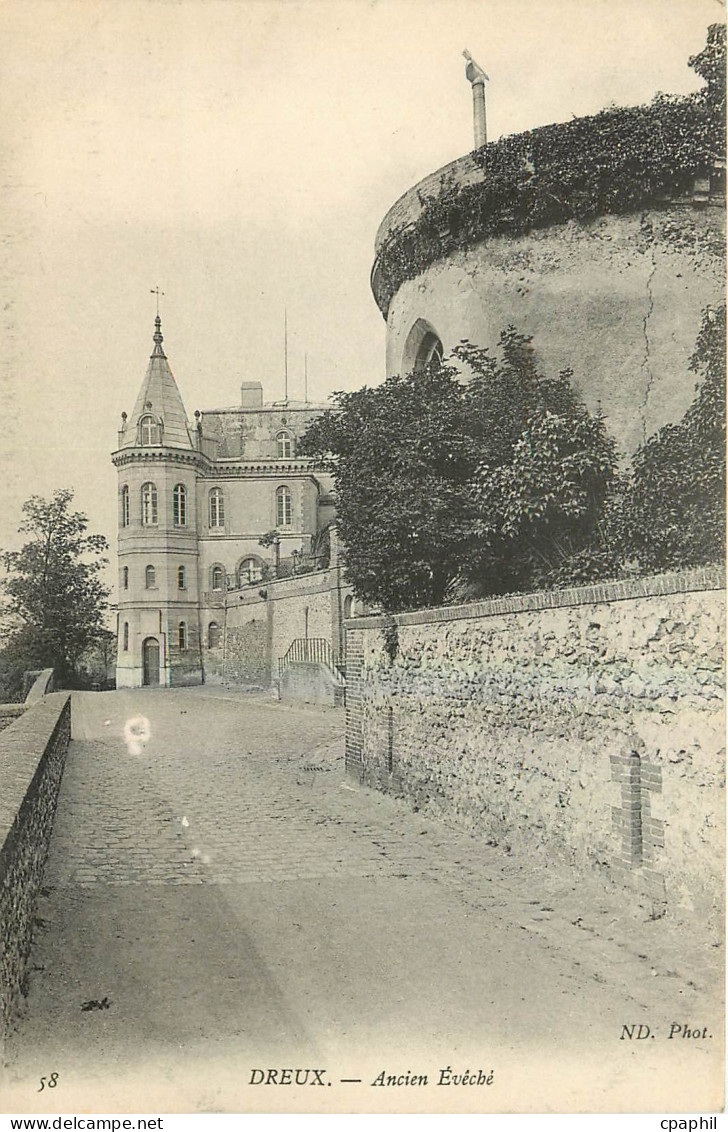 CPA Dreux Ancien Eveche