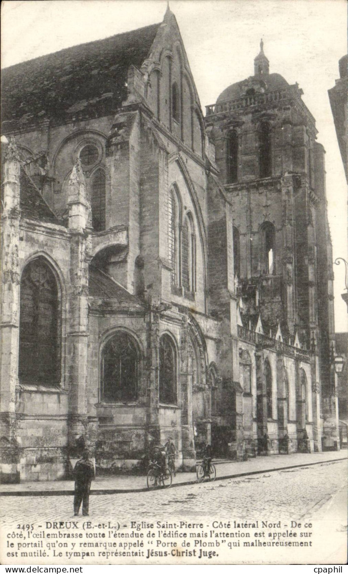 CPA Dreux L'eglise Saint Pierre