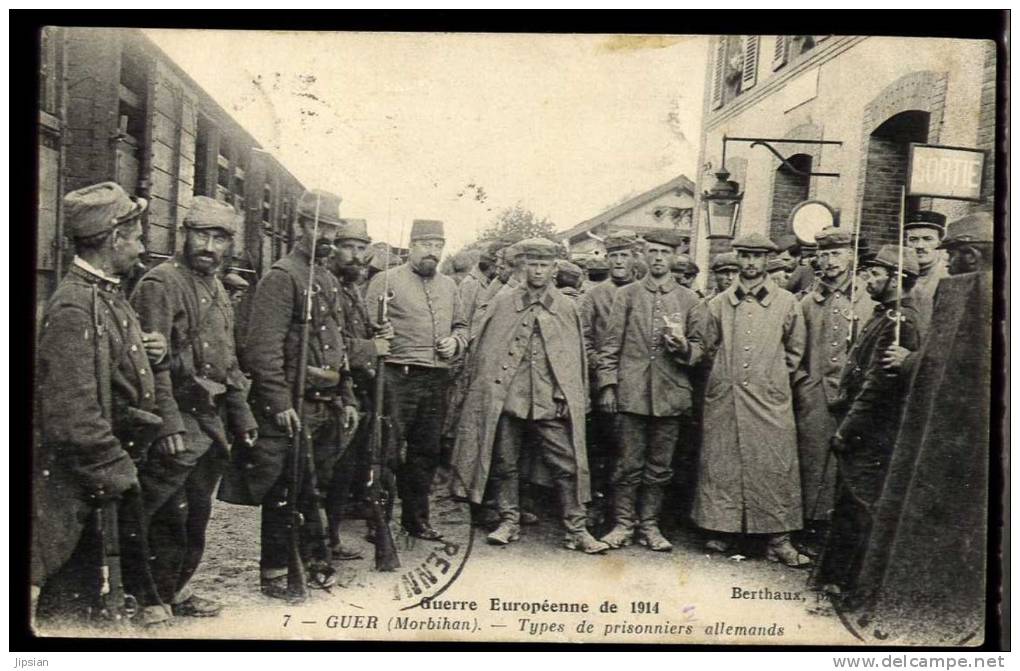 Cpa du 56  Guer types de prisonniers Allemands Guerre européenne 1914   LOU8